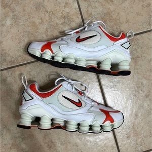 Nike Shox Nova